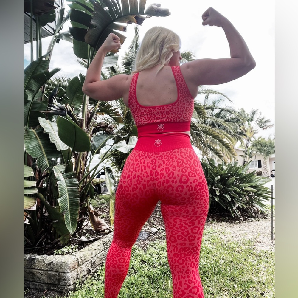 DIAMOND SHOP APPAREL- WILD SIDE set Boss Babe Red Size Small - Picture 4 of 4